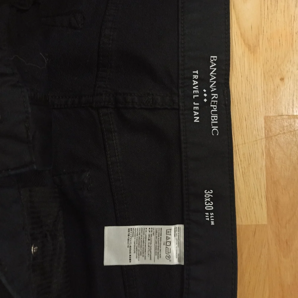 Banana Republic men's denim black Slim Fit  jeans. Size 36x30R